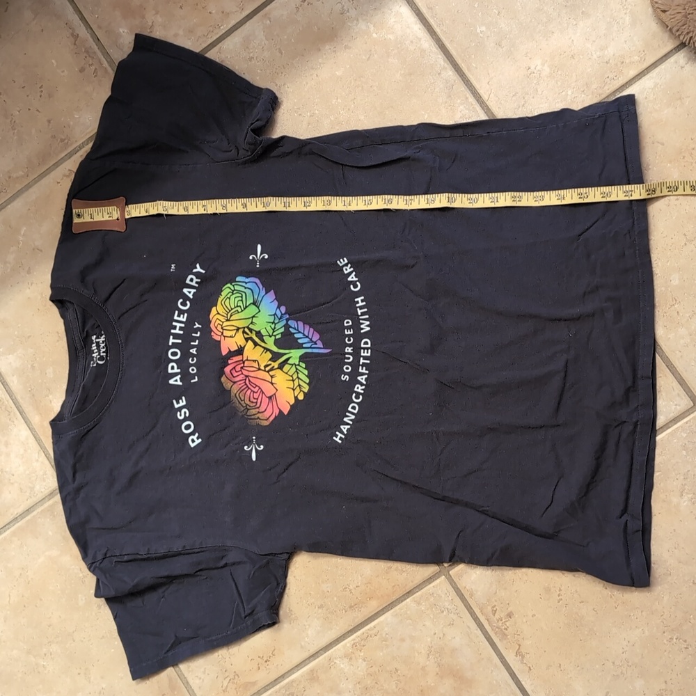 Schitt's Creek Rose apothecary pride tee XL